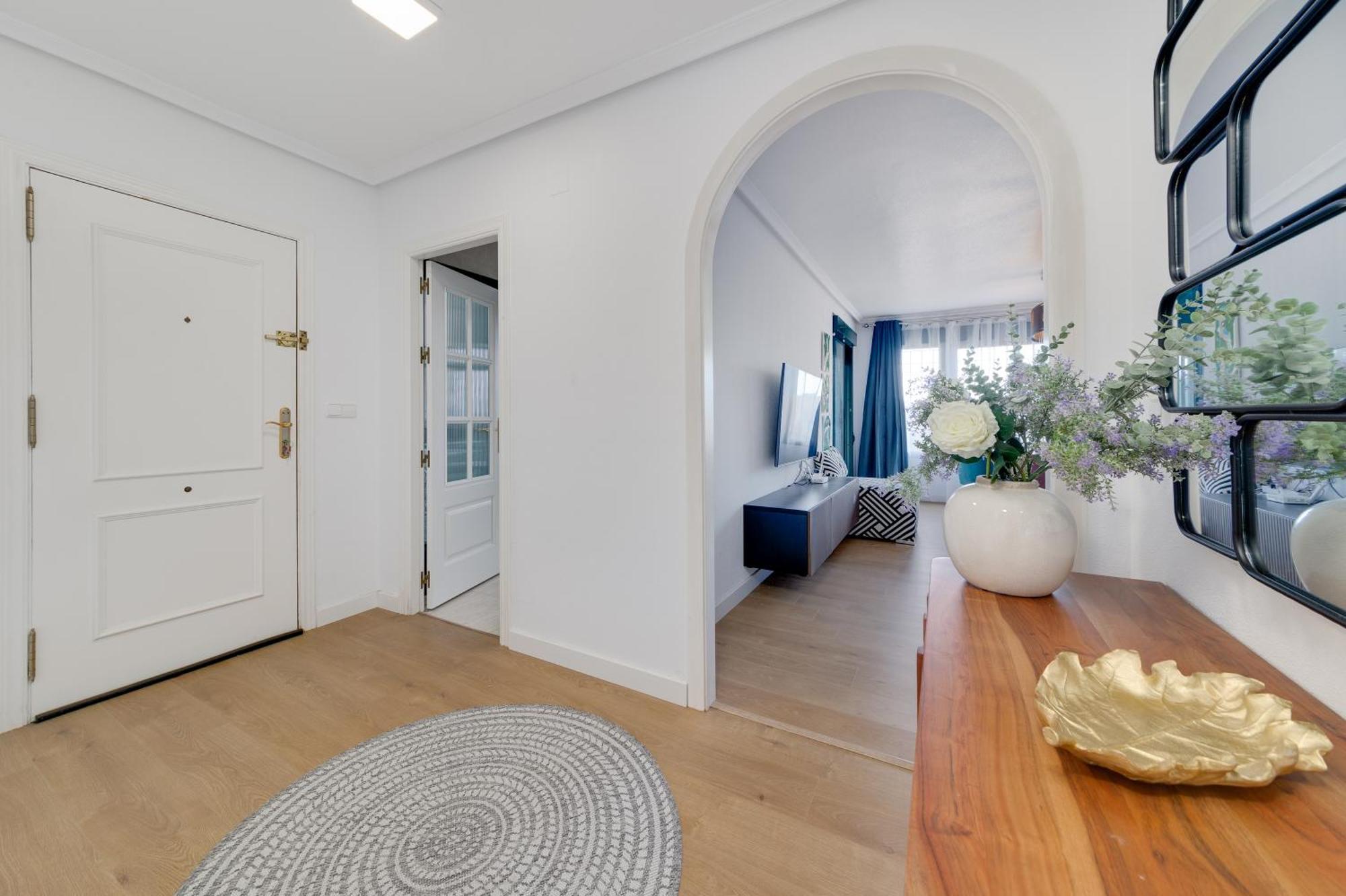 Super Cosy House Next To The Golf Βίλα Οριουέλα Εξωτερικό φωτογραφία
