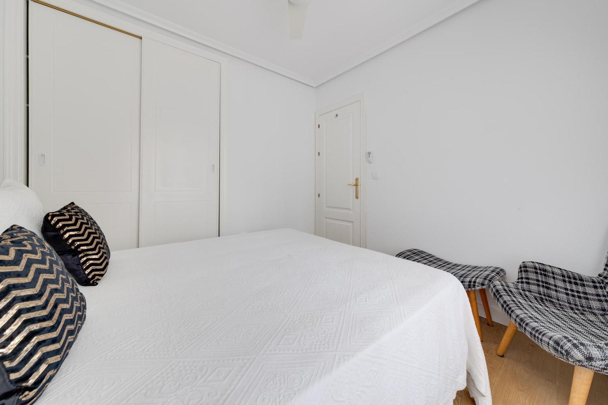 Super Cosy House Next To The Golf Βίλα Οριουέλα Εξωτερικό φωτογραφία