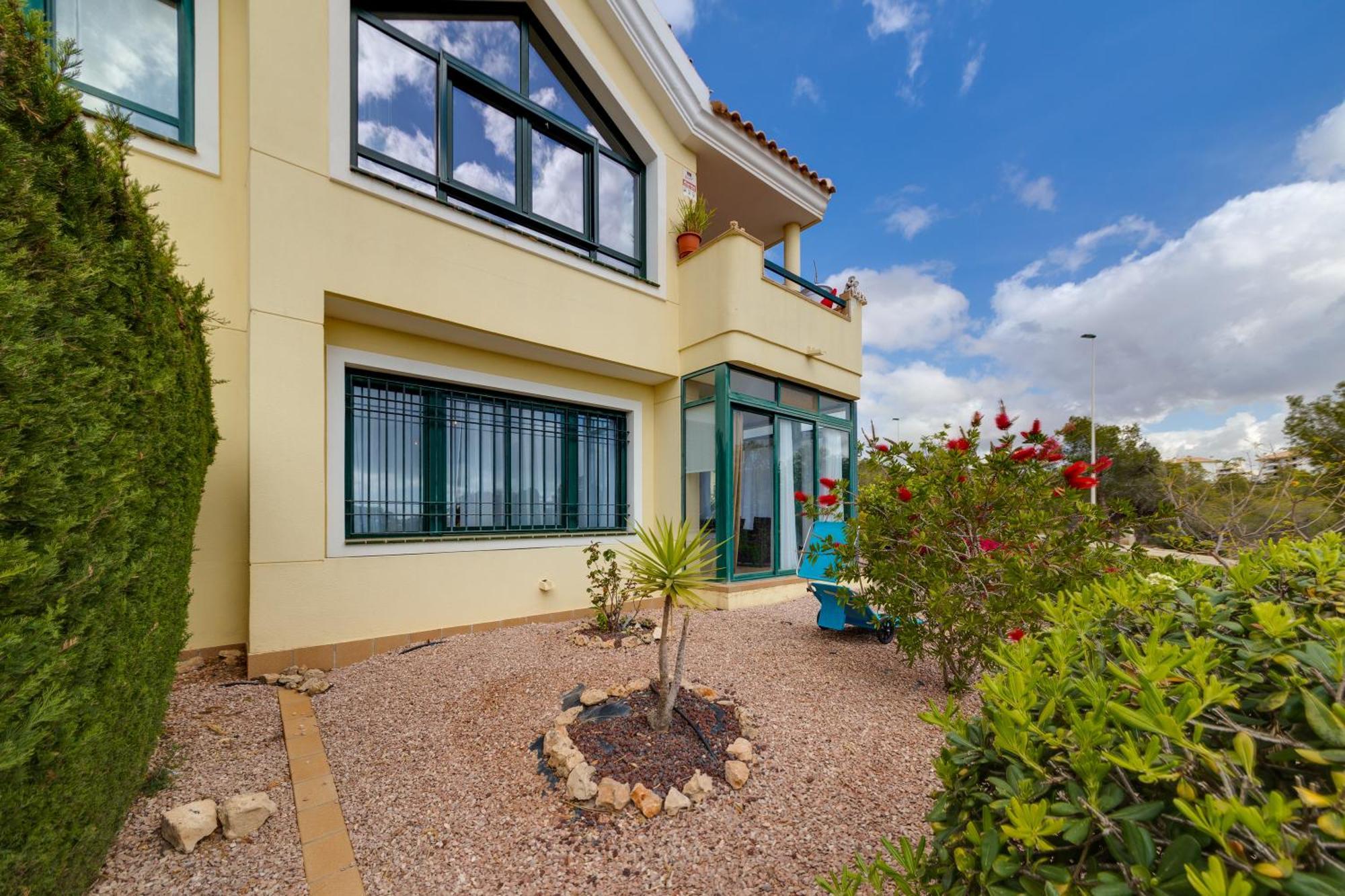 Super Cosy House Next To The Golf Βίλα Οριουέλα Εξωτερικό φωτογραφία