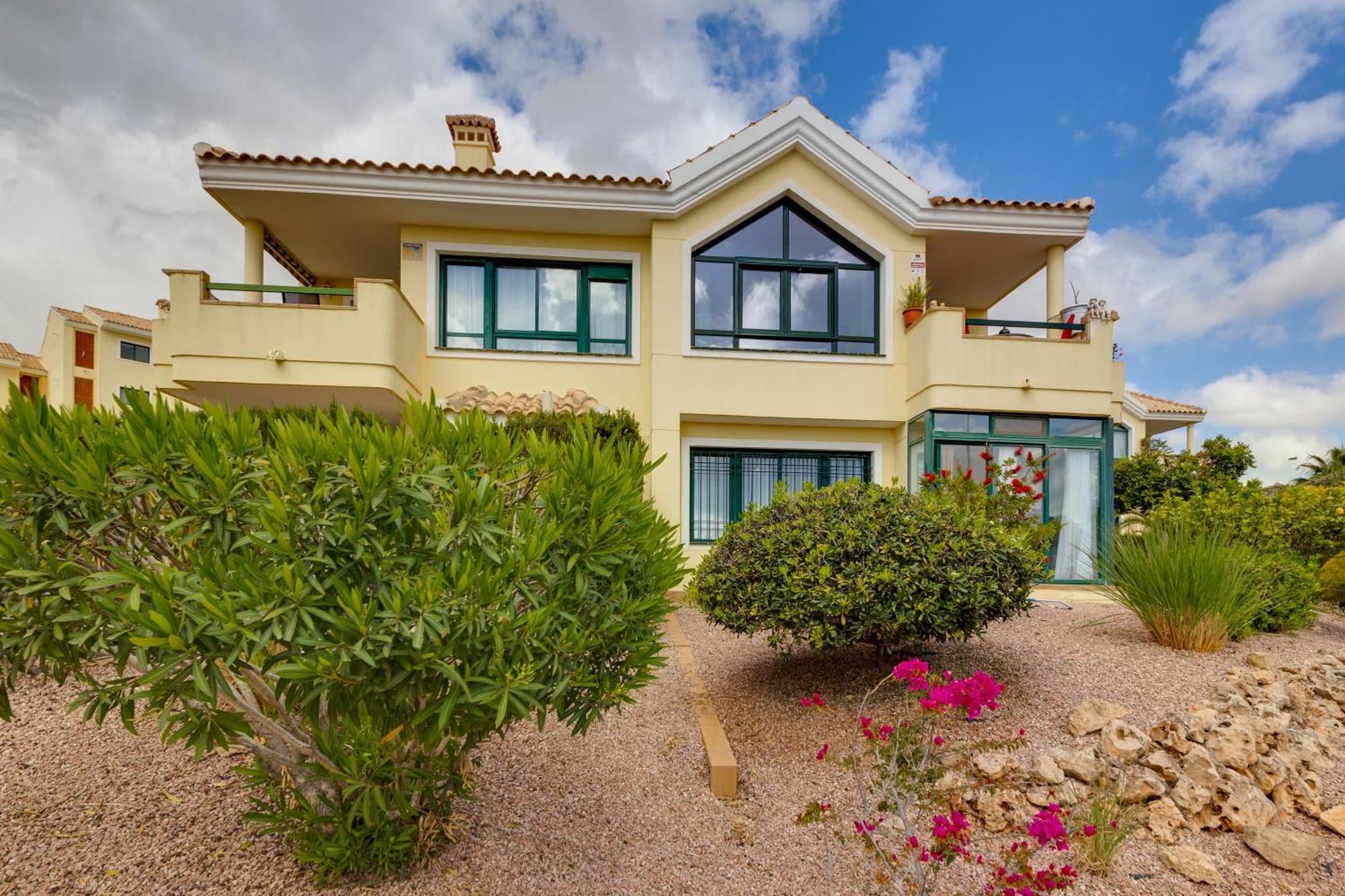 Super Cosy House Next To The Golf Βίλα Οριουέλα Εξωτερικό φωτογραφία